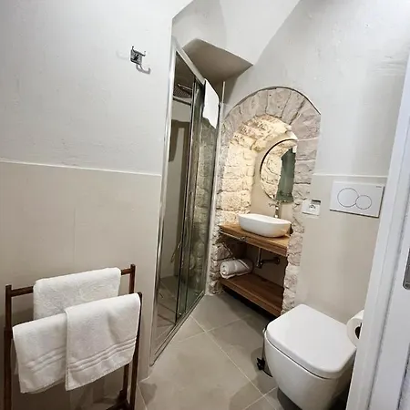 לינה וארוחת בוקר La Casetta 3*